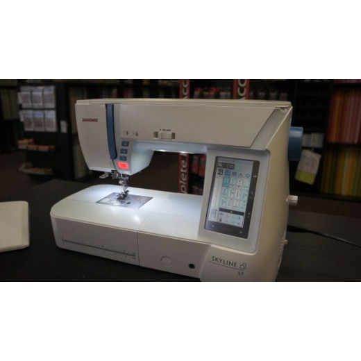 Janome Skyline S3 quilting sewing machine-thumb9